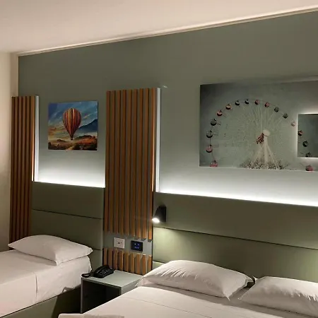 Hotel Smart 3*